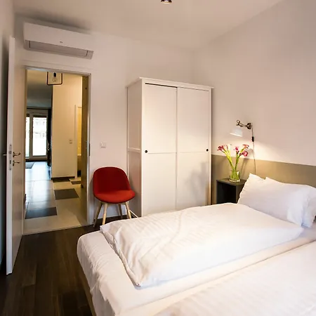 Corvintage Apartment *